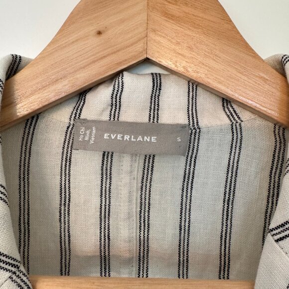 Everlane Linen Short-Sleeve Notch Shirt - Picture 4 of 9